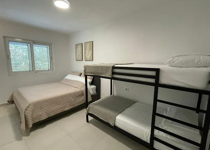 Apartman Sunshine Qerret-golem Beach-self-check-in