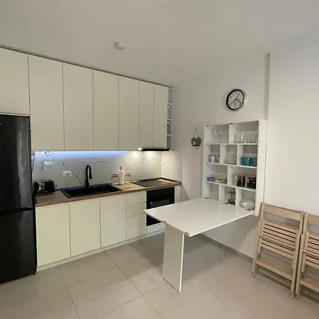 Appartement Sunshine Qerret-golem Beach-self-check-in