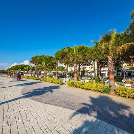 Διαμέρισμα Sunshine Qerret-golem Beach-self-check-in *