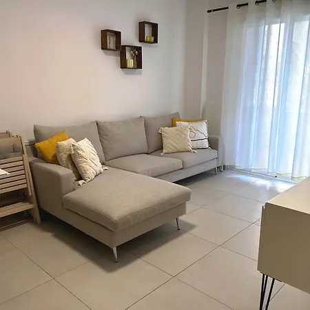 Διαμέρισμα Sunshine Qerret-golem Beach-self-check-in Golem (Tirana)