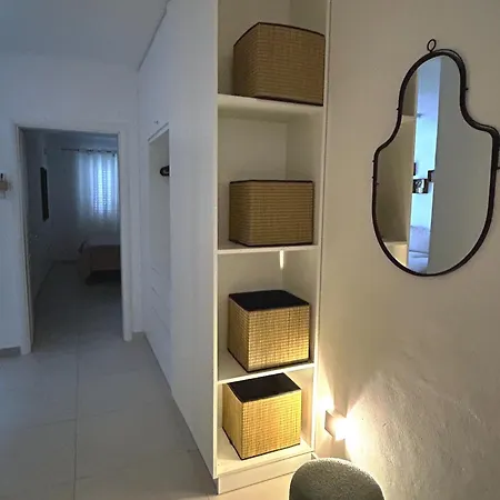 Apartment Sunshine Qerret-golem Beach-self-check-in *